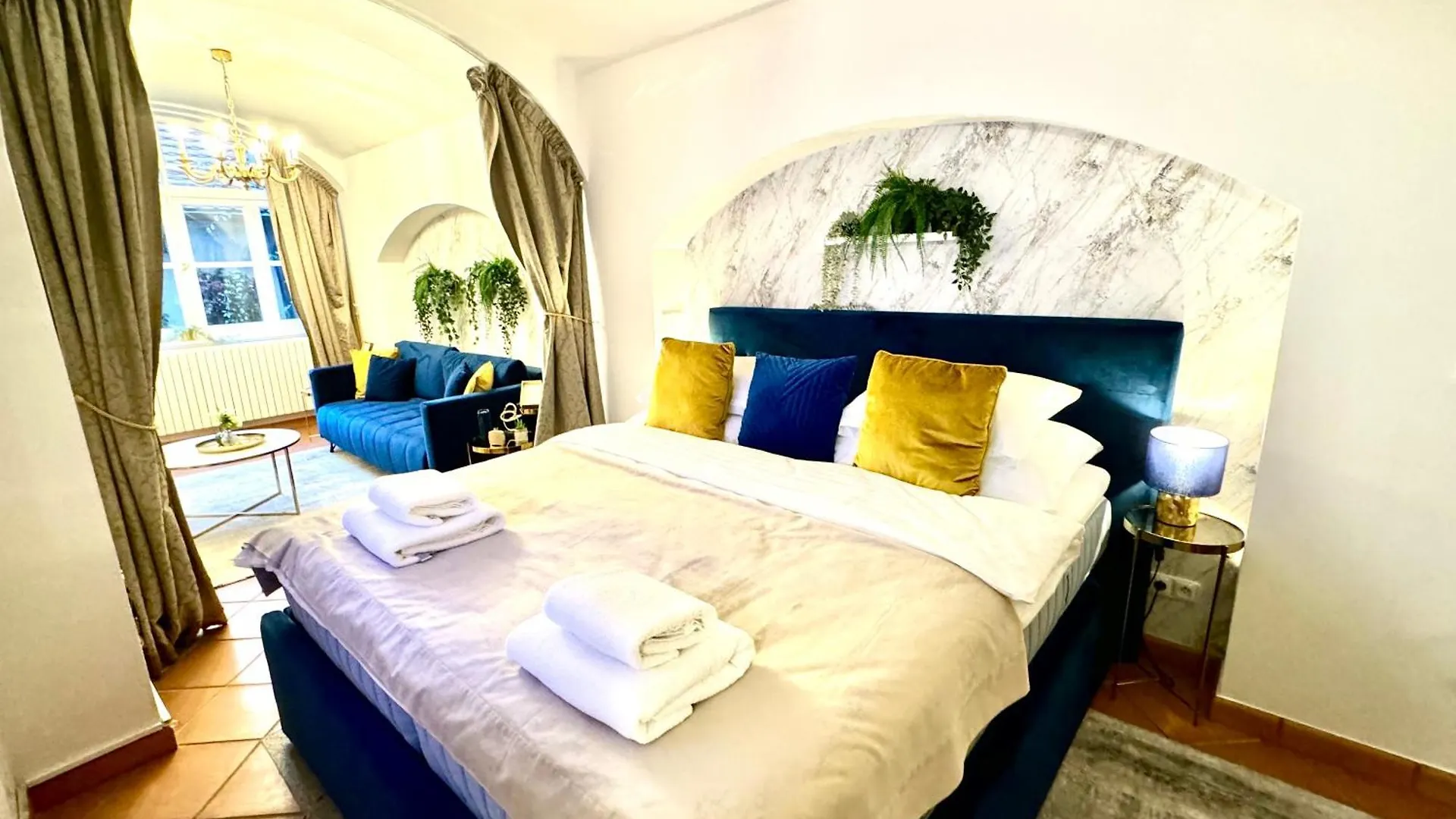 Elegantsuite 1 Minut Charles Bridge Ps5 And Garden Prague Apartment