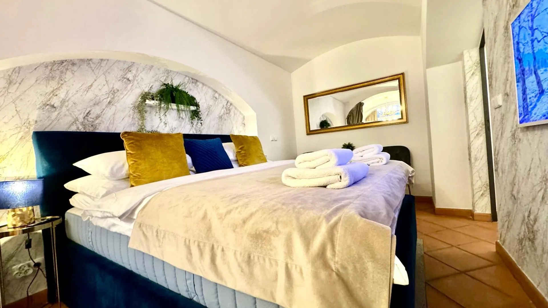 Apartment Elegantsuite 1 Minut Charles Bridge Ps5 And Garden Prague