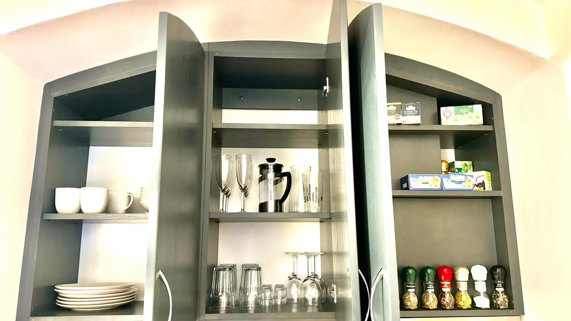 Elegantsuite 1 Minut Charles Bridge Ps5 And Garden Prague Apartment
