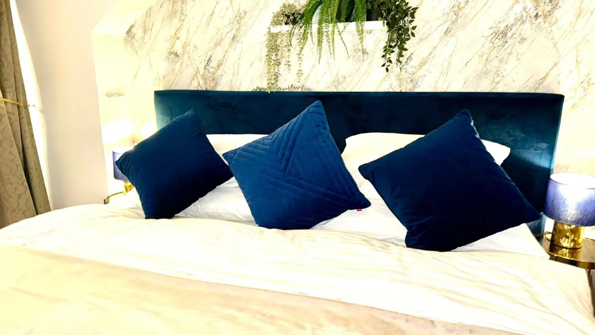 Apartment Elegantsuite 1 Minut Charles Bridge Ps5 And Garden Prague